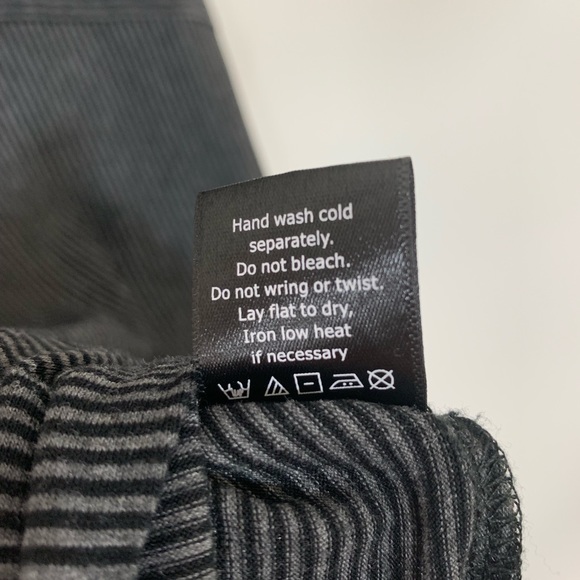 Summer And Sage Black And Gray Stripped Top - Picture 4 of 5